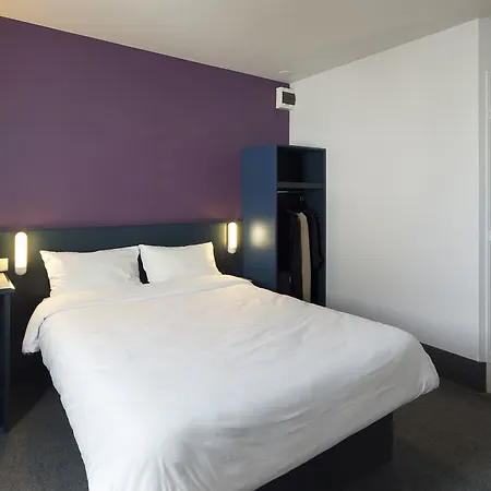 Moulins Hotel 2*